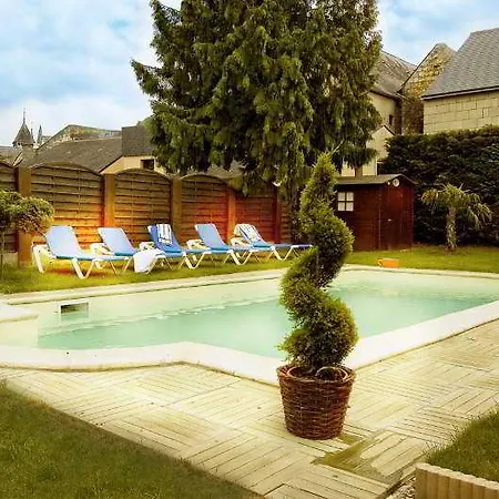 Hotel Logis La Croix Blanche 3*