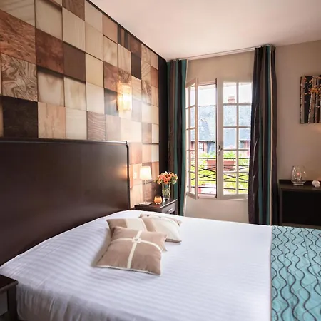 Logis La Croix Blanche 3*