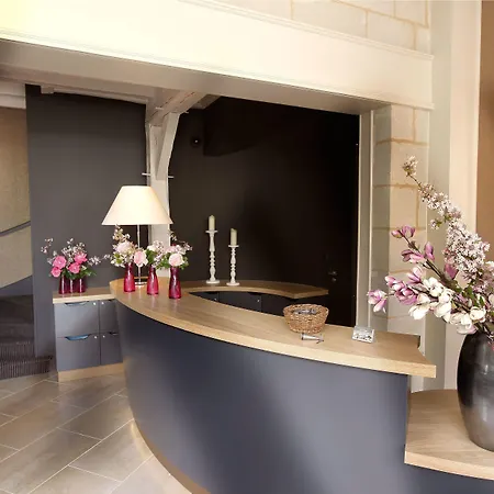 Logis La Croix Blanche 酒店