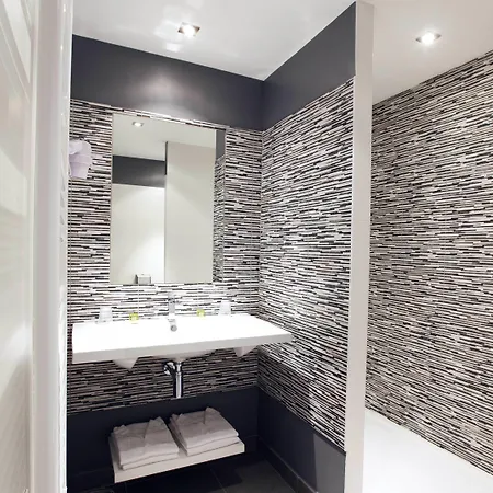 酒店 Logis La Croix Blanche