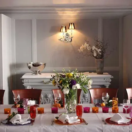 Otel Logis La Croix Blanche 3*