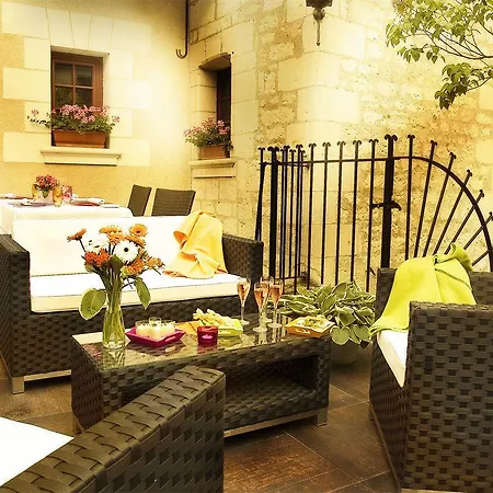 Logis La Croix Blanche Otel Fontevraud-l'Abbaye