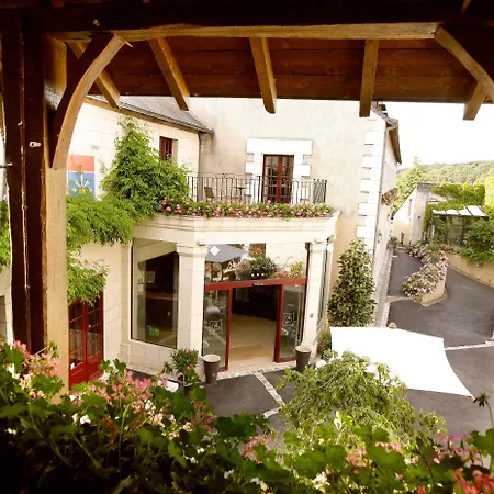 Logis La Croix Blanche 3*