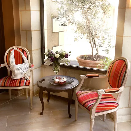 Hotel Logis La Croix Blanche