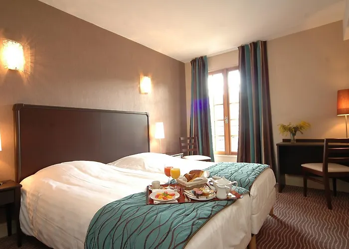 Hotel Logis La Croix Blanche Fontevraud-l'Abbaye