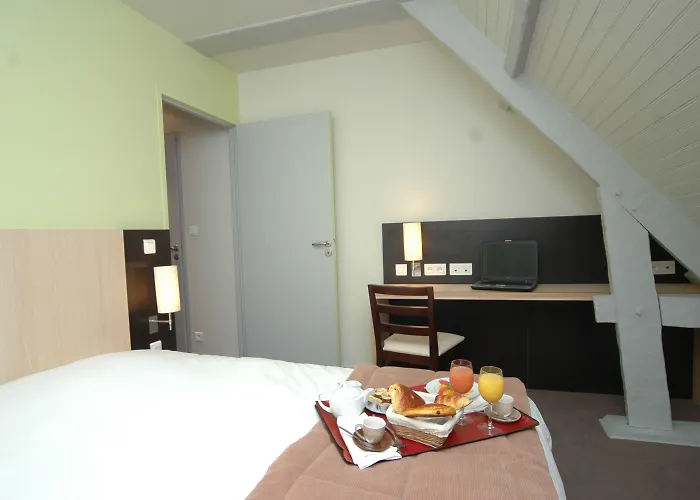 Logis La Croix Blanche 3* Fontevraud-l'Abbaye