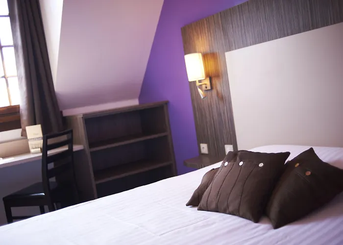 Logis La Croix Blanche 3*