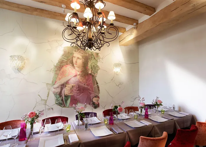 Logis La Croix Blanche 3* Fontevraud-l'Abbaye