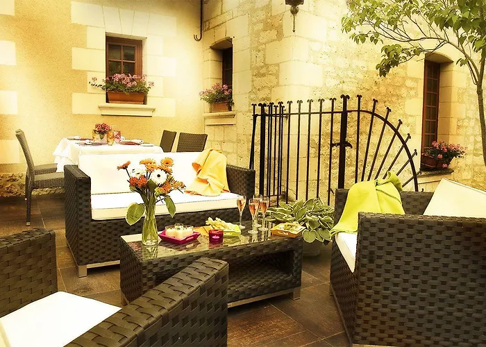 Logis La Croix Blanche Hotel Fontevraud L'Abbaye