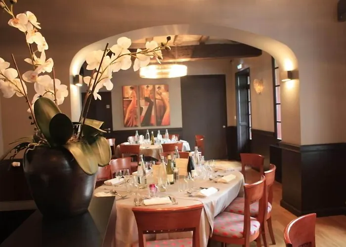 Hotel Logis La Croix Blanche Fontevraud-l'Abbaye