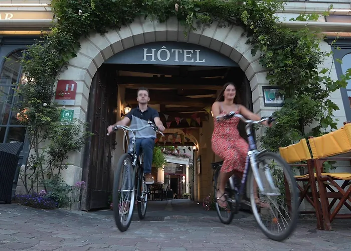 Hotel Logis La Croix Blanche