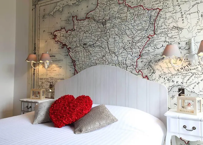 Logis La Croix Blanche Hotel Fontevraud L'Abbaye