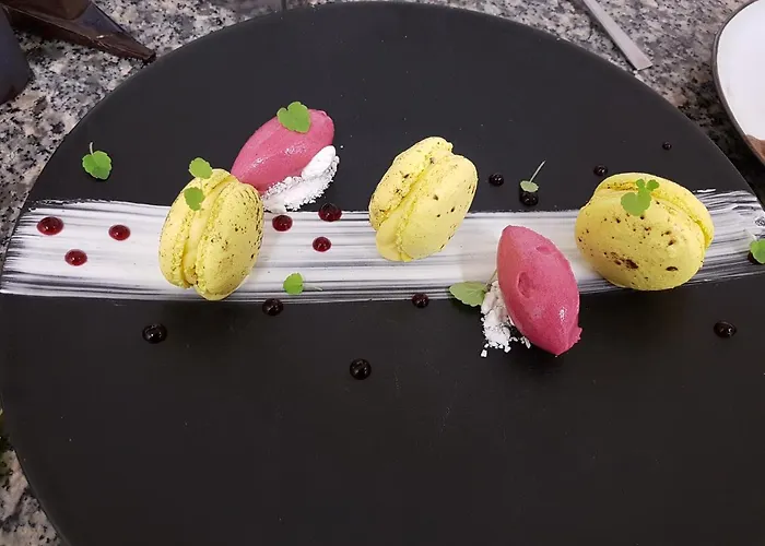 Logis La Croix Blanche Hotel Fontevraud L'Abbaye