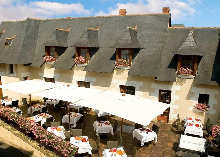 Hotel Logis La Croix Blanche 3*