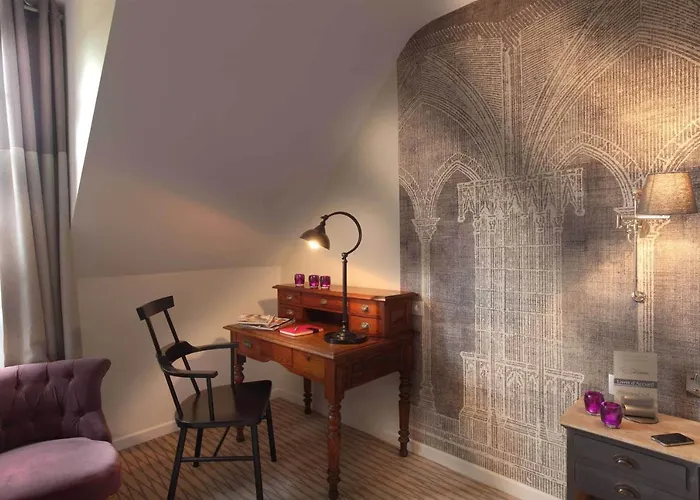 Logis La Croix Blanche 3* Fontevraud-l'Abbaye